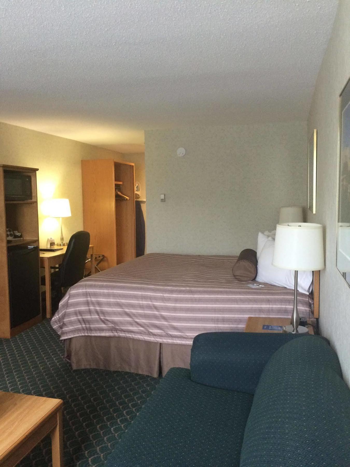 Travelodge By Wyndham Winnipeg East Exterior foto